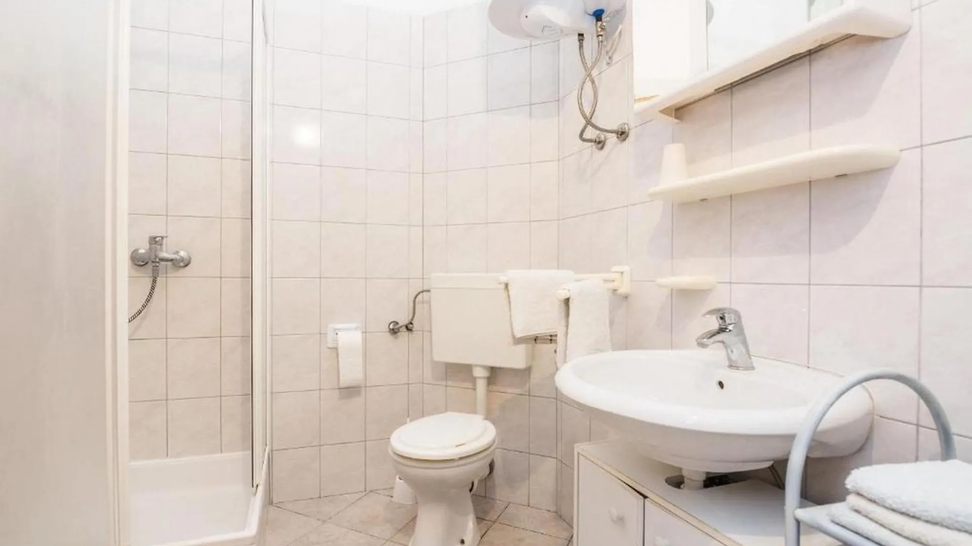 Apartments Delic-Pejic Vir