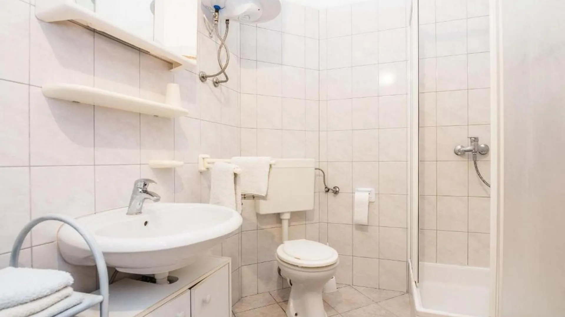 Apartments Delic-Pejic Vir